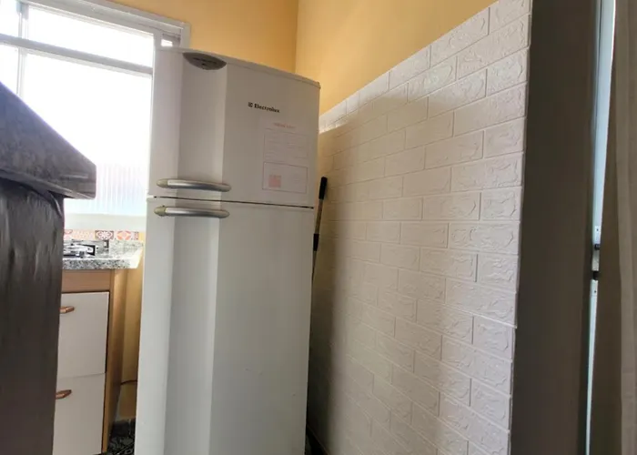Apartamento a uma quadra do mar - Bairro Itapuã